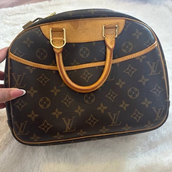 Bag Louis Vuitton 🤎 - Picture 2 of 5